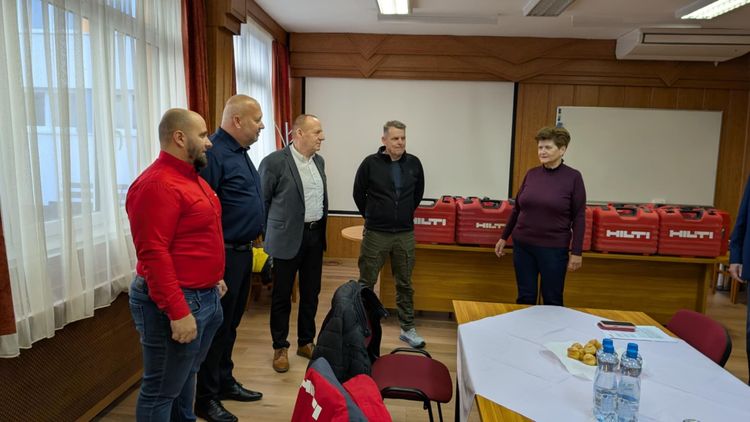 Adomány a Hilti Hungária Szolgáltató Kft. az Etalon Zala Kft. együttműködésében az intézményünknek