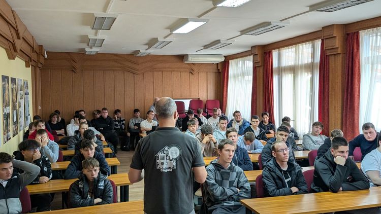 Szakmai előadás a Legrand Zrt. közreműködésével