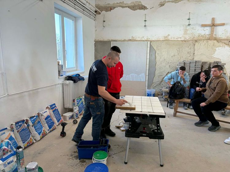 Szakmai bemutató a ZÁÉV Zrt. tanműhelyében