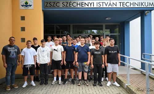 Ismerjétek meg a 9.AD osztályt!