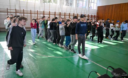 Sikeresen lezajlott a gólyaavató a Széchenyi Technikumban!