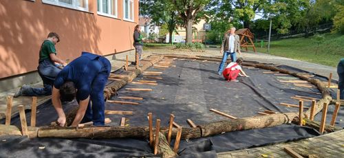 joszolgalat_mezitlabas kert_2025 (3).jpg