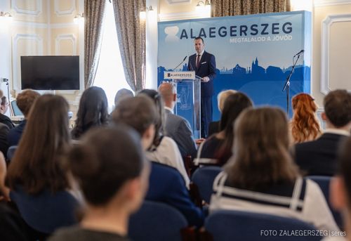 Végzős diákok tanulmányi és sporteredményeinek jutalmazási ünnepsége
