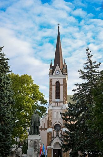 Tisztelet a bátraknak!