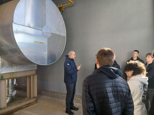 Tanulmányi látogatást tettünk a Zalaco Zrt. Zeg., Fuvar utcai telephelyén